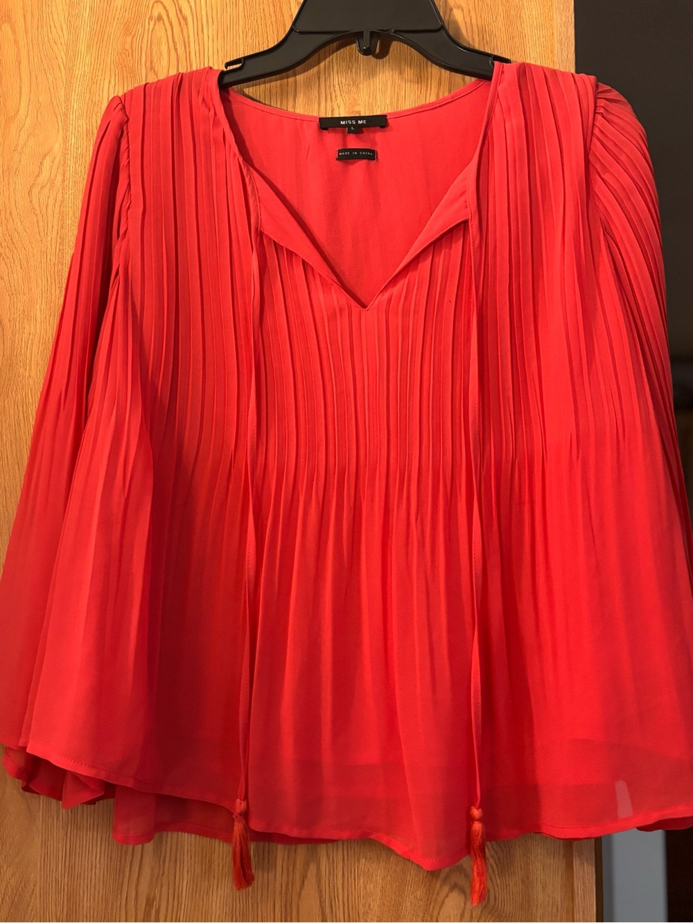 Miss Me Coral Pleated V-Neck Women's Top